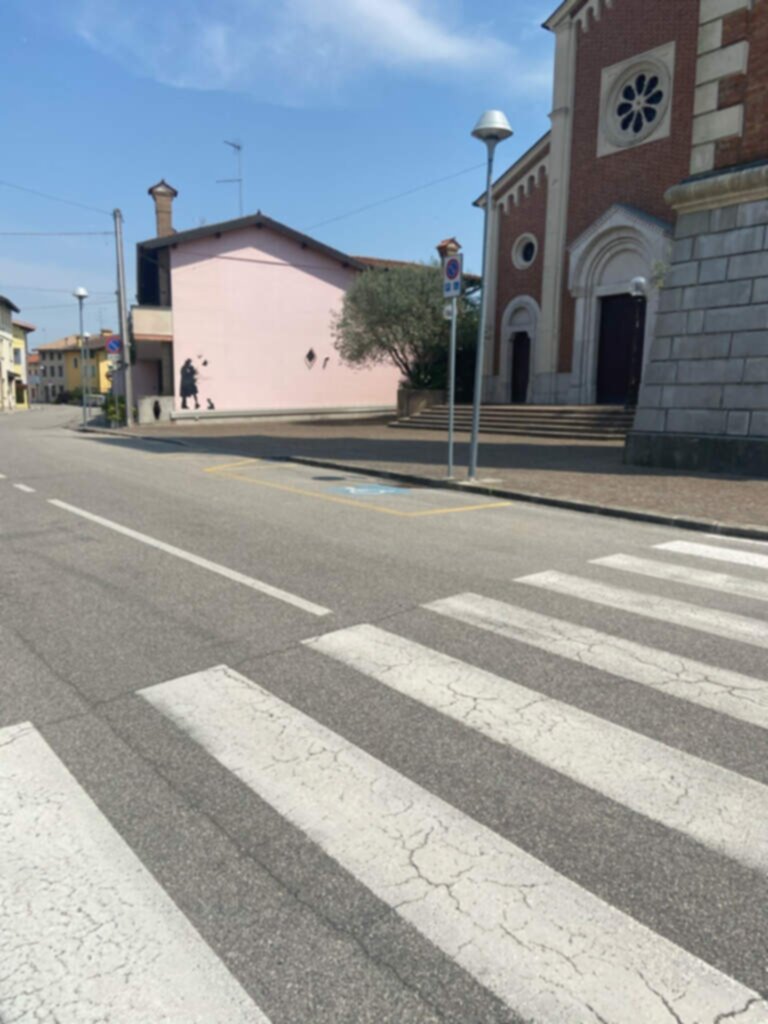 PARCHEGGIO DISABILI PUBBLICO