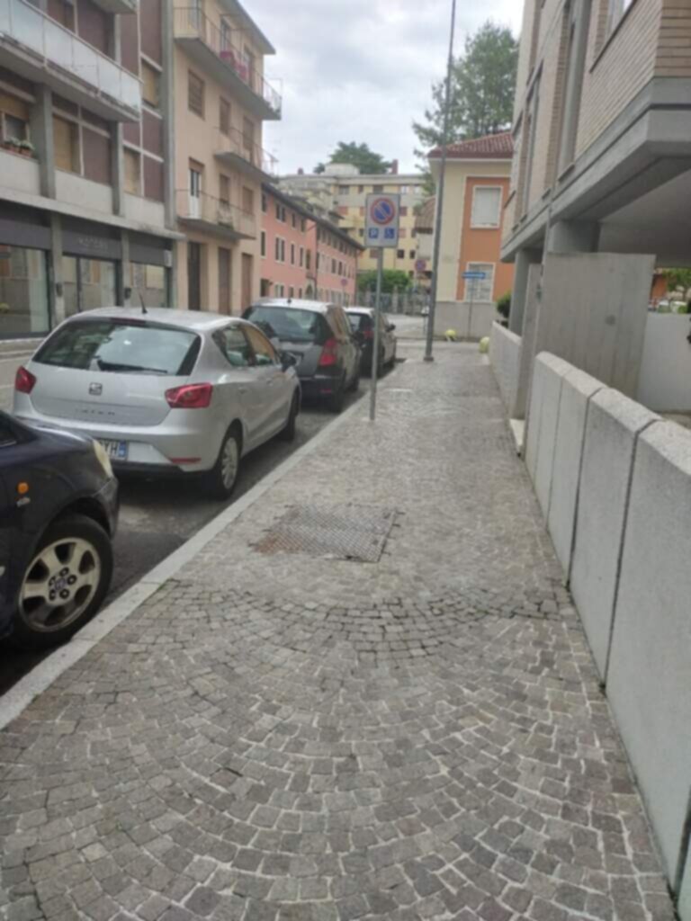 PARCHEGGIO DISABILI PUBBLICO