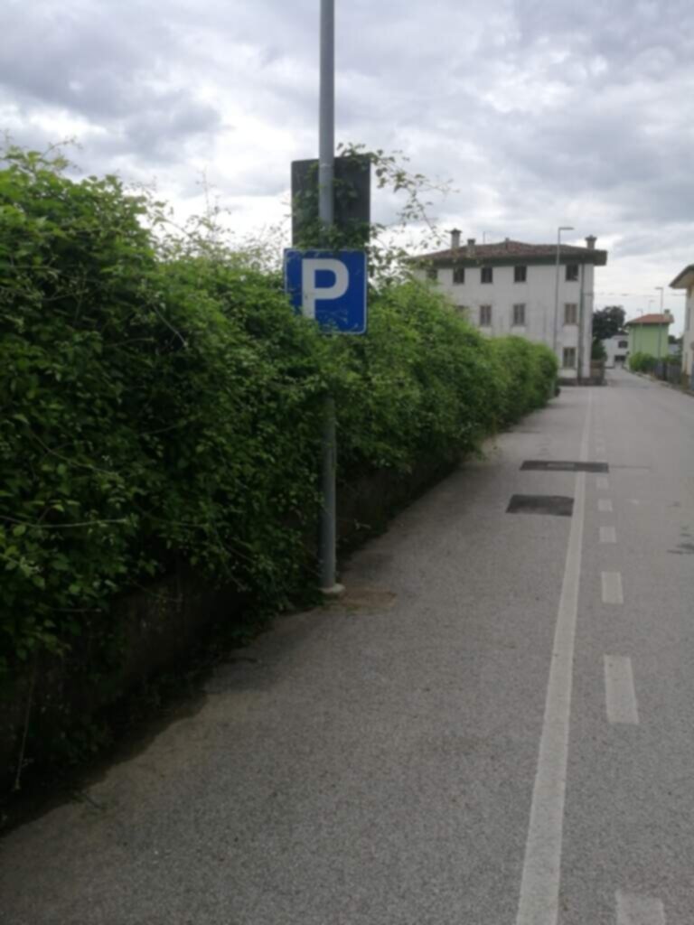 AREA Parcheggi in Via Zilli