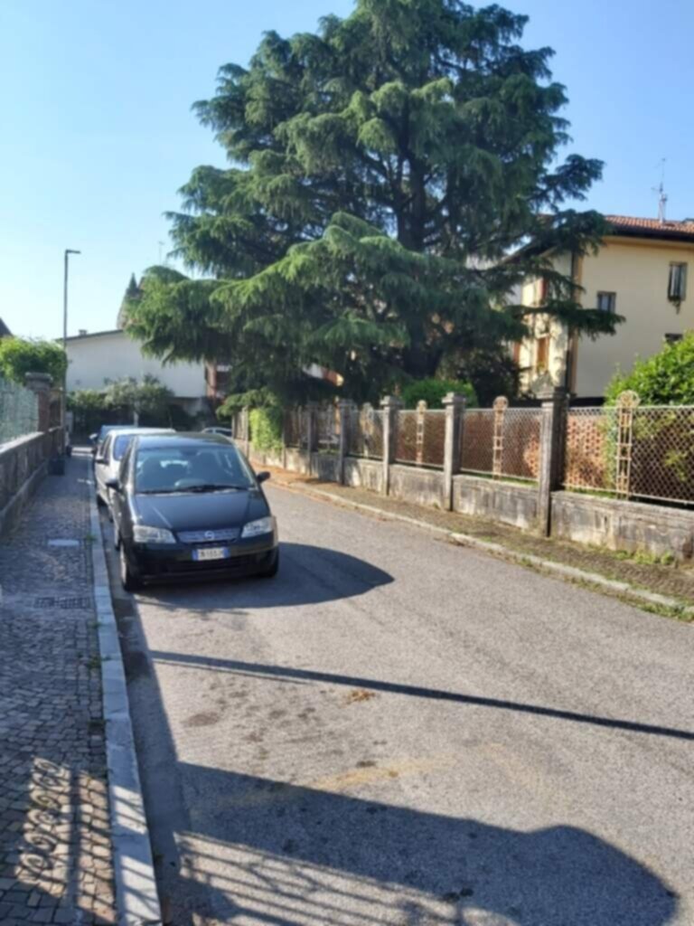 PARCHEGGIO DISABILI PUBBLICO