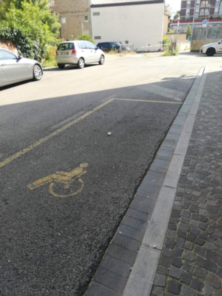 PARCHEGGIO DISABILI Pubblico bertaldia