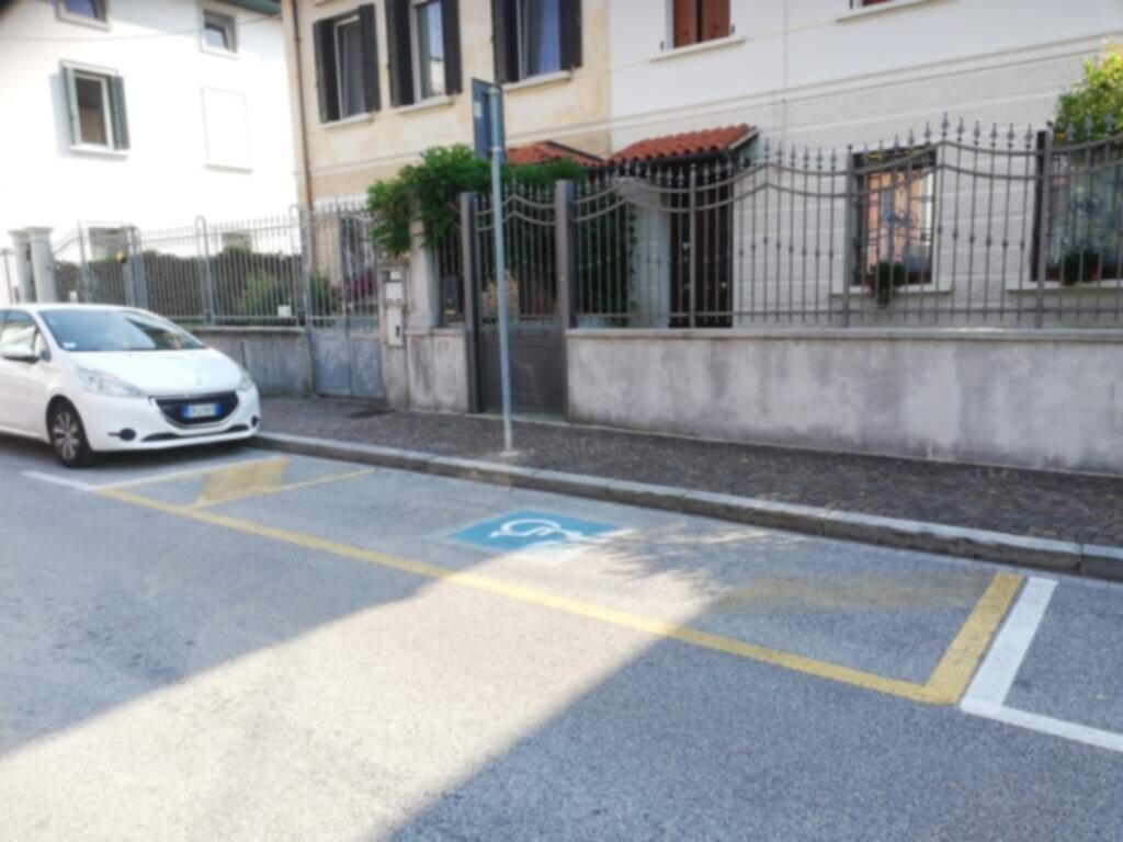 PARCHEGGIO DISABILI PUBBLICO VIA S. MARTINO