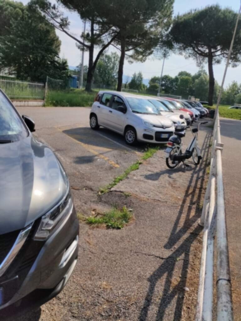 PARCHEGGIO DISABILI PUBBLICO