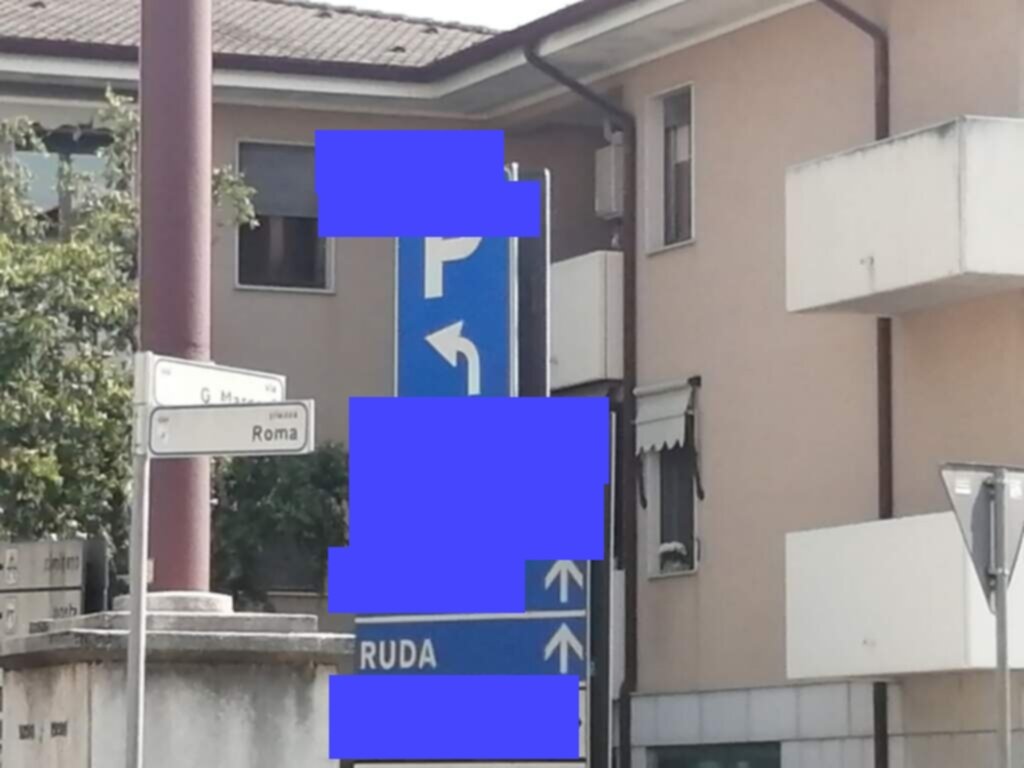 PARCHEGGIO DISABILI Pubblico AIELLO DEL FRIULI FRONTE NEGOZIO PRIMIZIE E DELIZIE