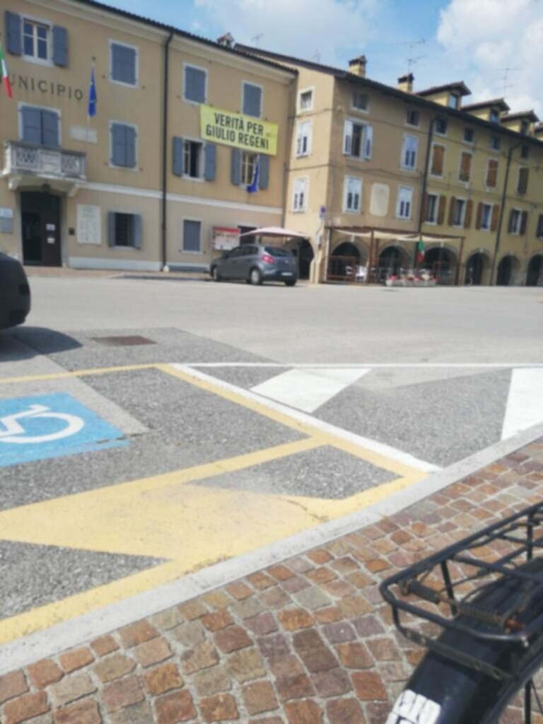 PARCHEGGIO DISABILI Pubblico Aquileia fronte municipio