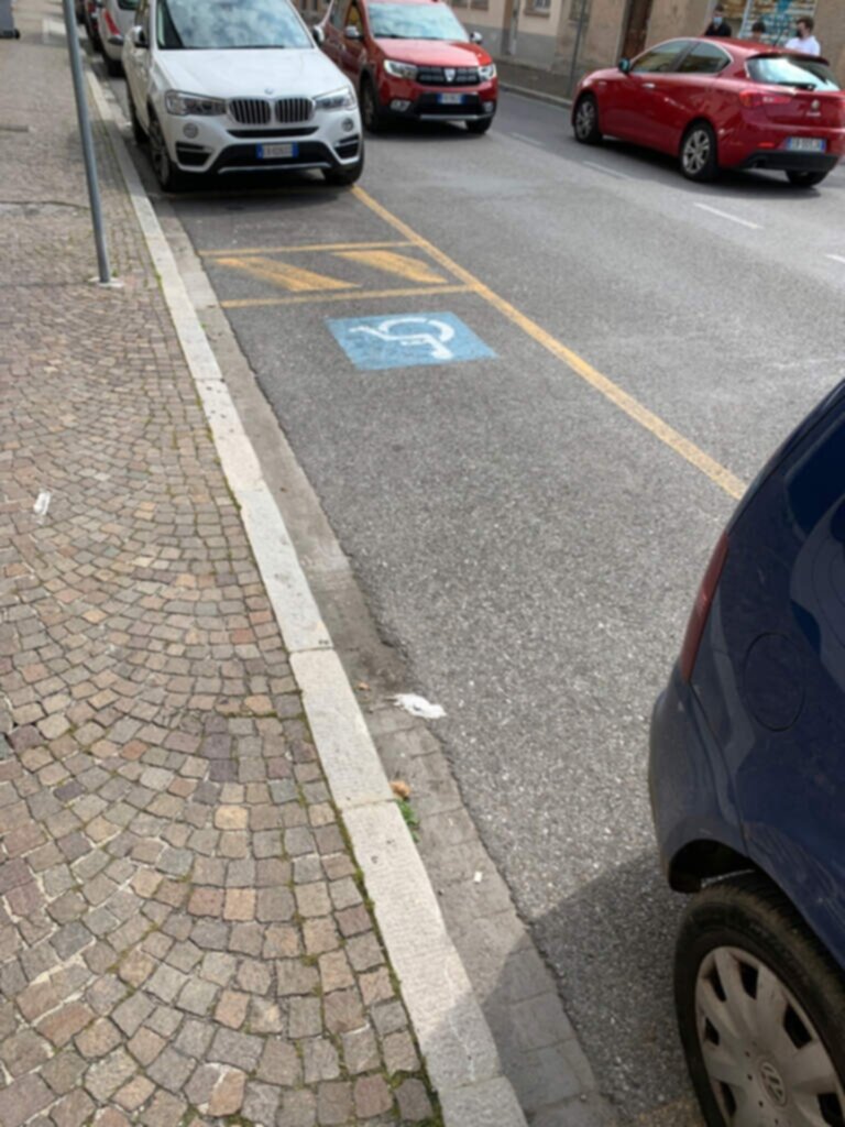 PARCHEGGIO DISABILI PUBBLICO via Cividale 134