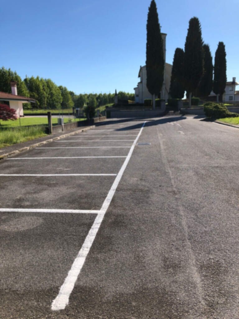 PARCHEGGIO DISABILI PUBBLICO