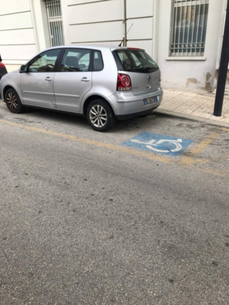 parcheggio disabili