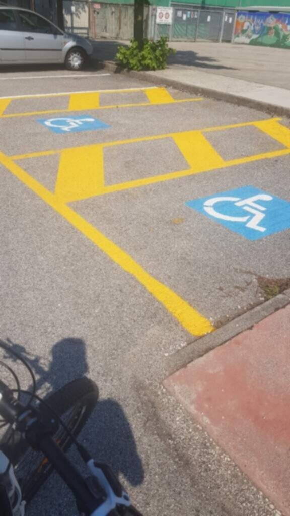 AREA PARCHEGGI